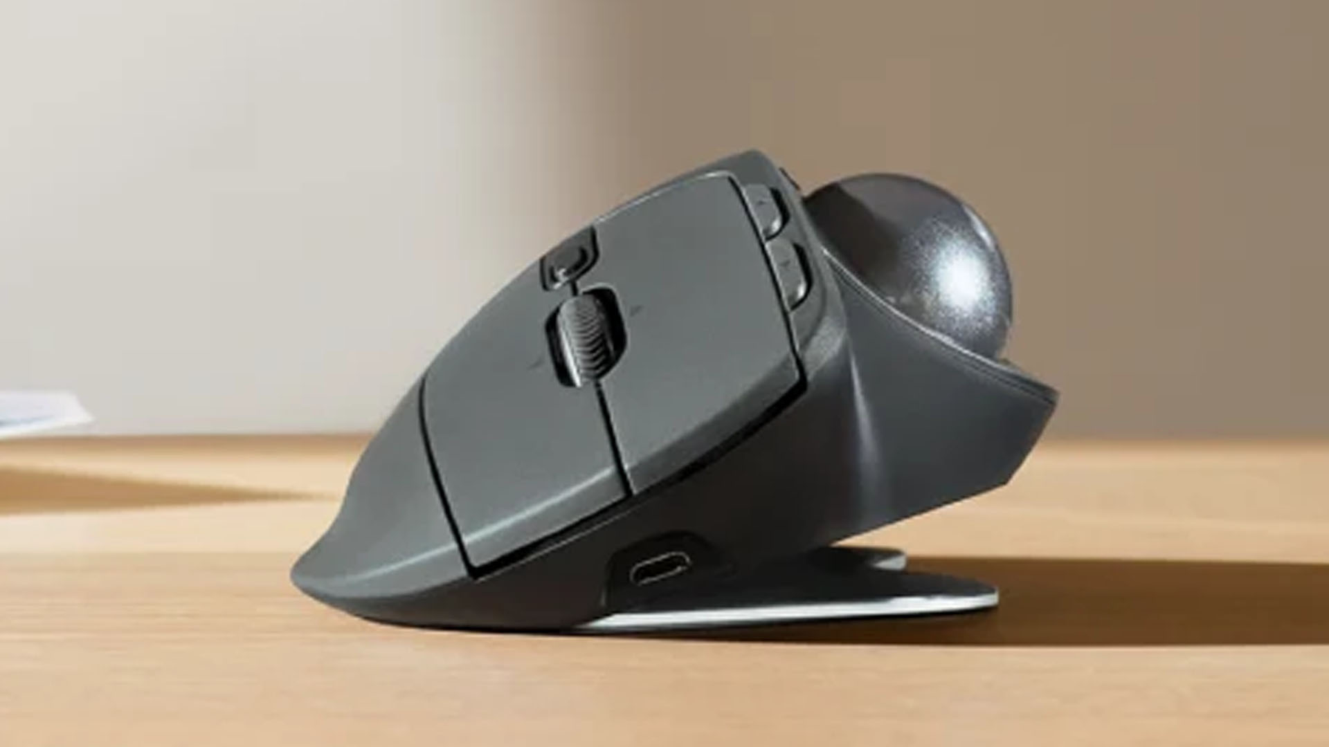 Logitech MX Ergo trackball review 01