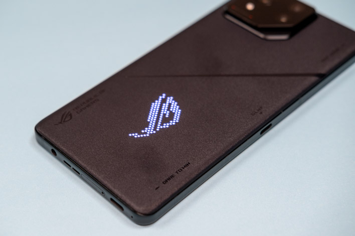 Asus ROG Phone 8 Pro 13